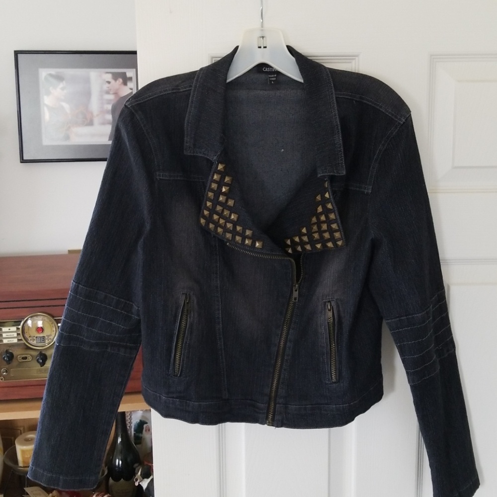 Really cute Moto jean jacket. Trending